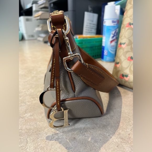 Dooney & Bourke Pebble Grain Small Hobo Taupe. EUC - Picture 4 of 11